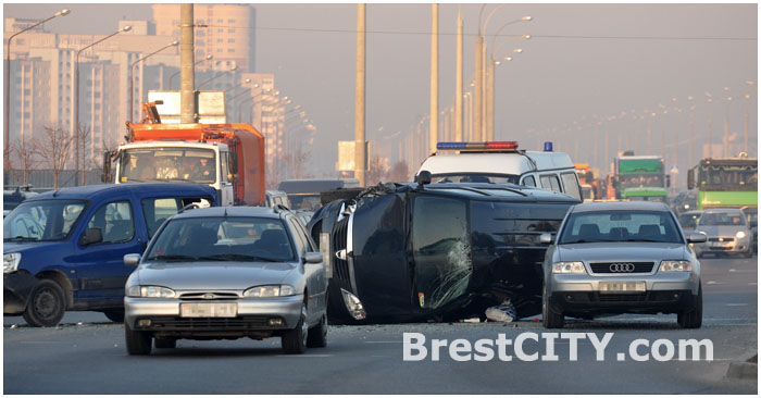 Авария с участием четырех автомобилей в Бресте 11.04.2014