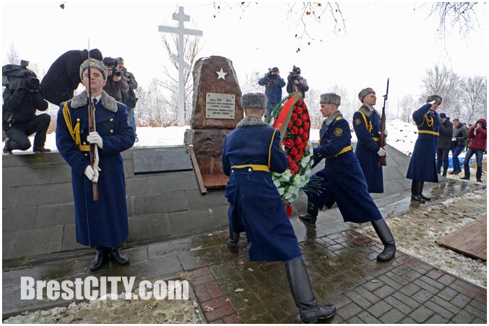 Церемония перезахоронения останков военнопленных в Бресте 20.11.2014