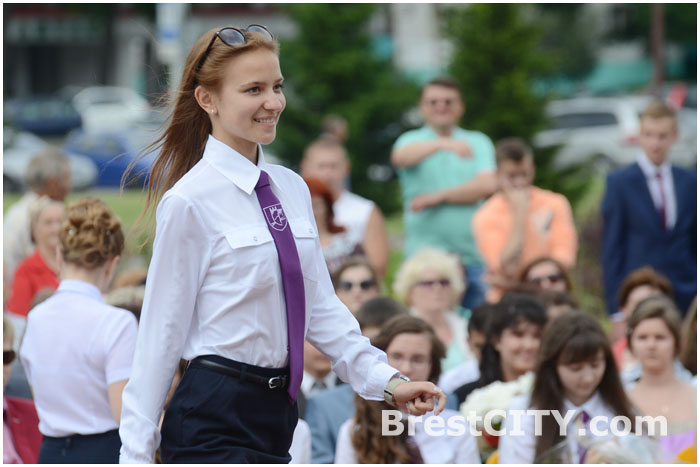 Награждение выпускников Московского района в Бресте 12 июня 2014