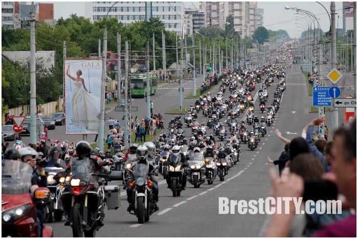 Парад байкеров по Бресту 30 мая 2015. Фото BrestCITY.com
