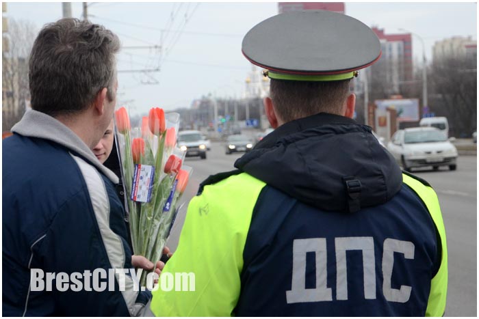 В Бресте поздравили женщин с 8 марта