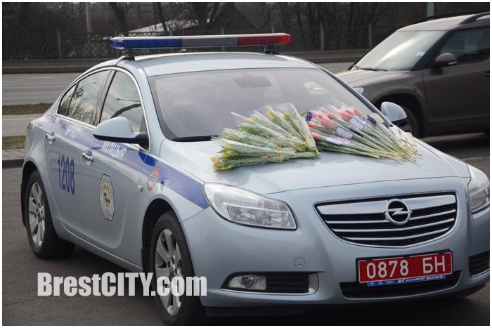 В Бресте поздравили женщин с 8 марта