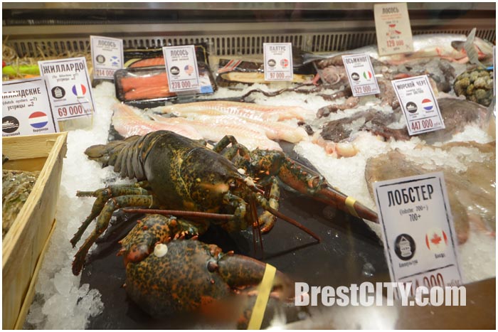 Магазин морепродуктов и рыбы Джон Дори в Бресте. Фото BrestCITY.com