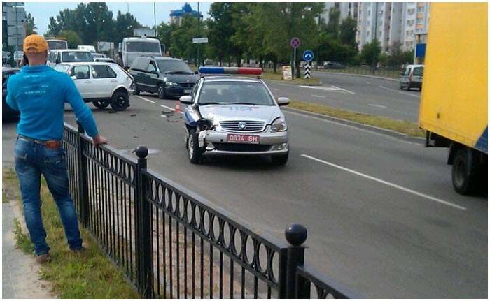 Авария с участием автомобиля ГАИ в Бресте 23 июня на Гродненской