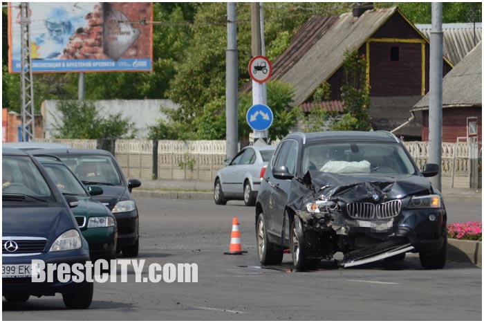 BMW X3 и Рено меган авария в Бресте 18 июля