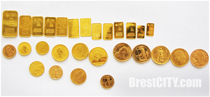 Золотые монеты и мерные слитки