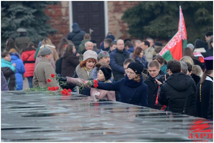 В Брестской крепости увековечили память неизвестных защитников. 17 декабря 2015