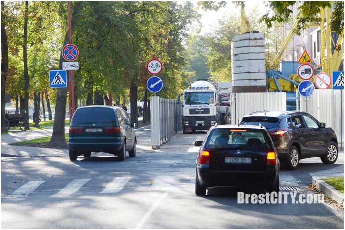 На улице Гоголя в Бресте возобновлено движение транспорта. Фото BrestCITY.com