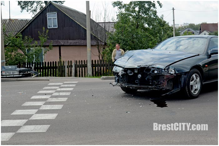 Авария на перекрестке 28 Июля и Центральной  в Бресте 14 августа 2016. Фото BrestCITY.com