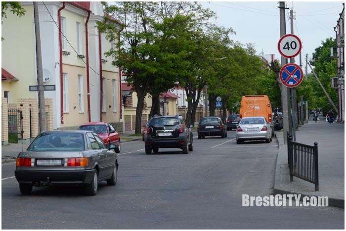 Новая разметка на ул.Орджоникидзе в Бресте. Фото BrestCITY.com