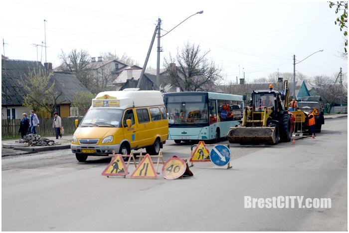 Дорожные работы на улице Пушкинской в Бресте. Фото BrestCITY.com