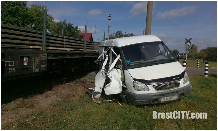 Авария на переезде на ул.Лейтенанта Рябцева в Бресте