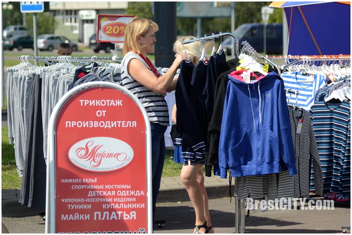 Стоковая ярмарка-распродажа в Бресте 20 августа. Фото BrestCITY.com