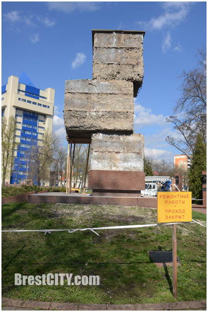 Памятник стражам границ в Бресте. Ремонтные работы