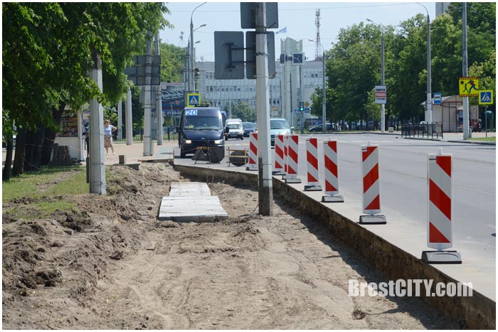 На проспекте Машерова закрыт пешеходный переход