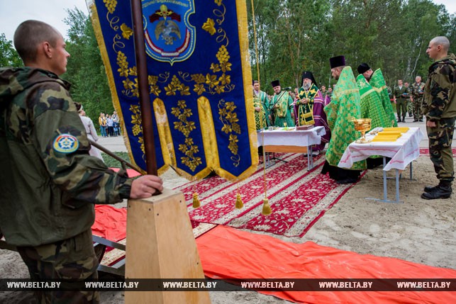 Передвижная часовня в 38-й мобильной бригаде Бреста