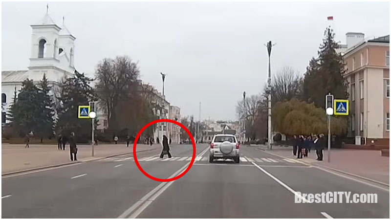 Пешеходы на Ленина