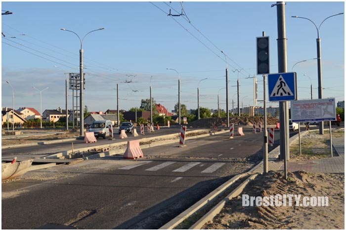 Кнопочные светофоры и новые остановки на кольце по ул.Суворова в Бресте