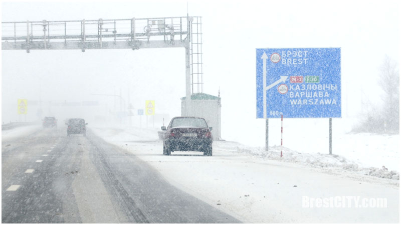 Снег на дорогах Брестчины