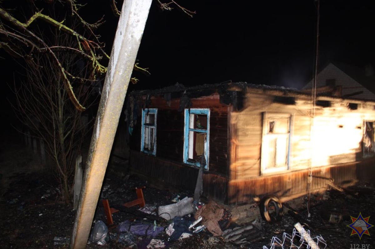 Пожар в Жабинковском районе: двое погибших, еще один в больнице (видео,  дополнено)