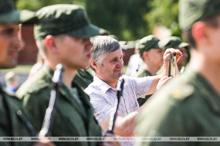 Военная присяга в Брестской крепости 15 июля. Фотофакт