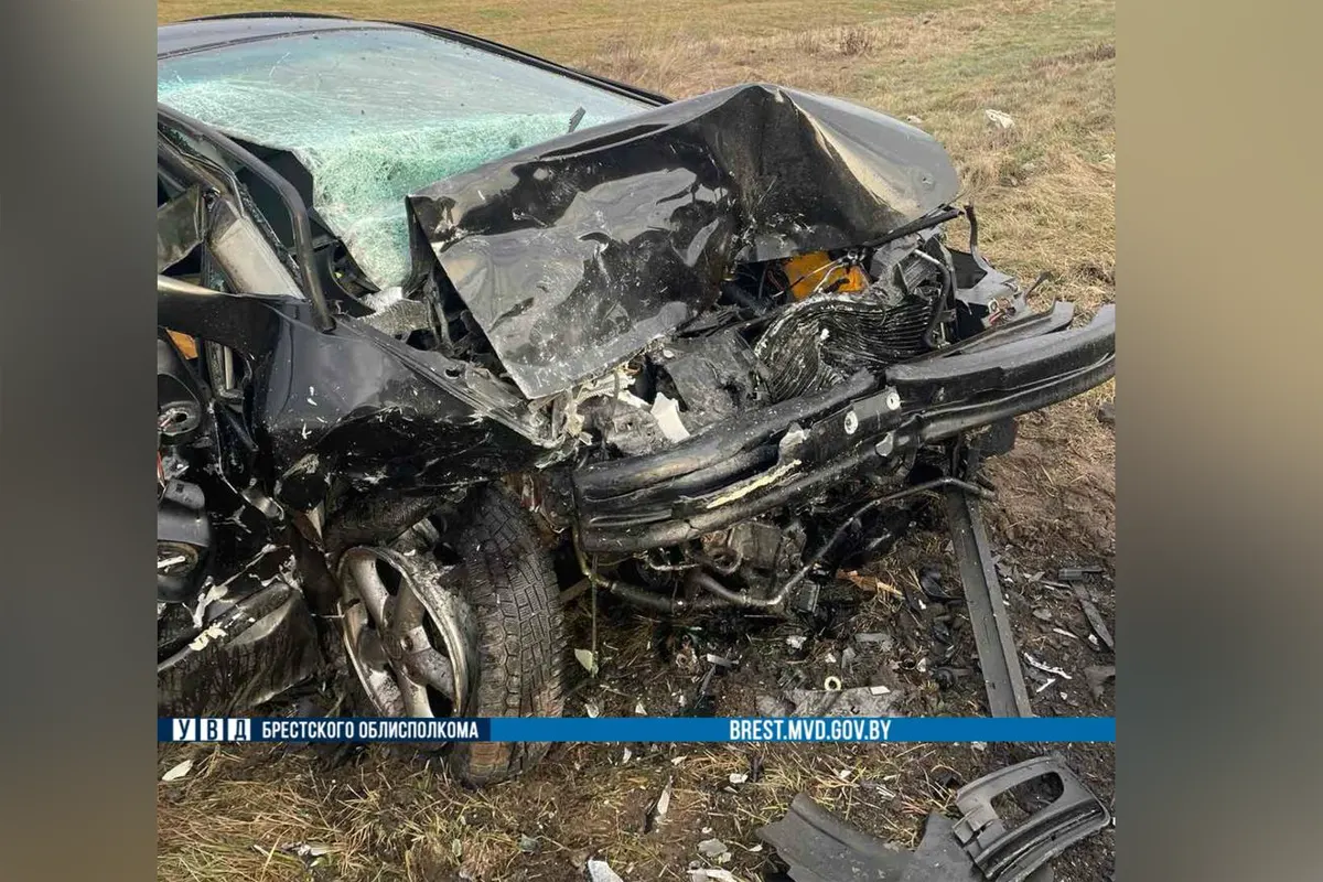 ДТП в Березовском районе: водитель и подросток-пассажир в больнице