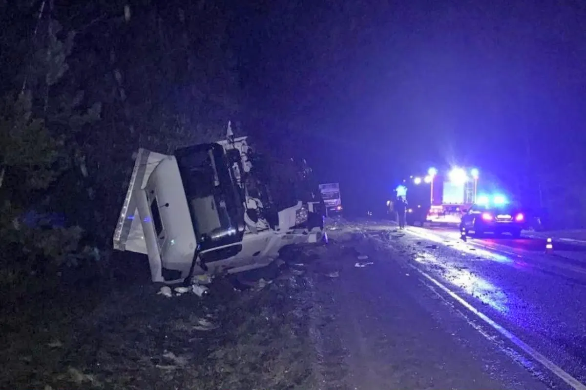 Жуткое лобовое ДТП. Водитель из Бреста врезалась в фуру и погибла