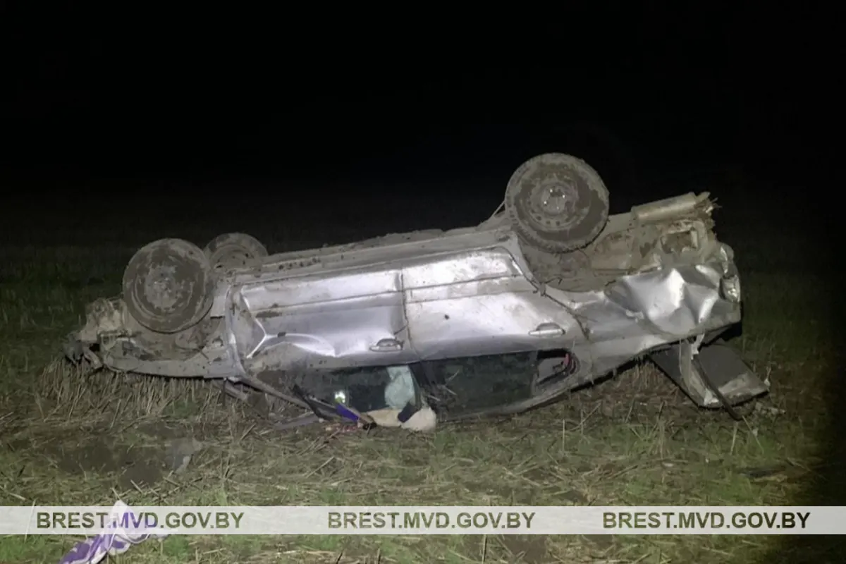 В Каменецком районе 19 летний водитель перевернулся на Nissan
