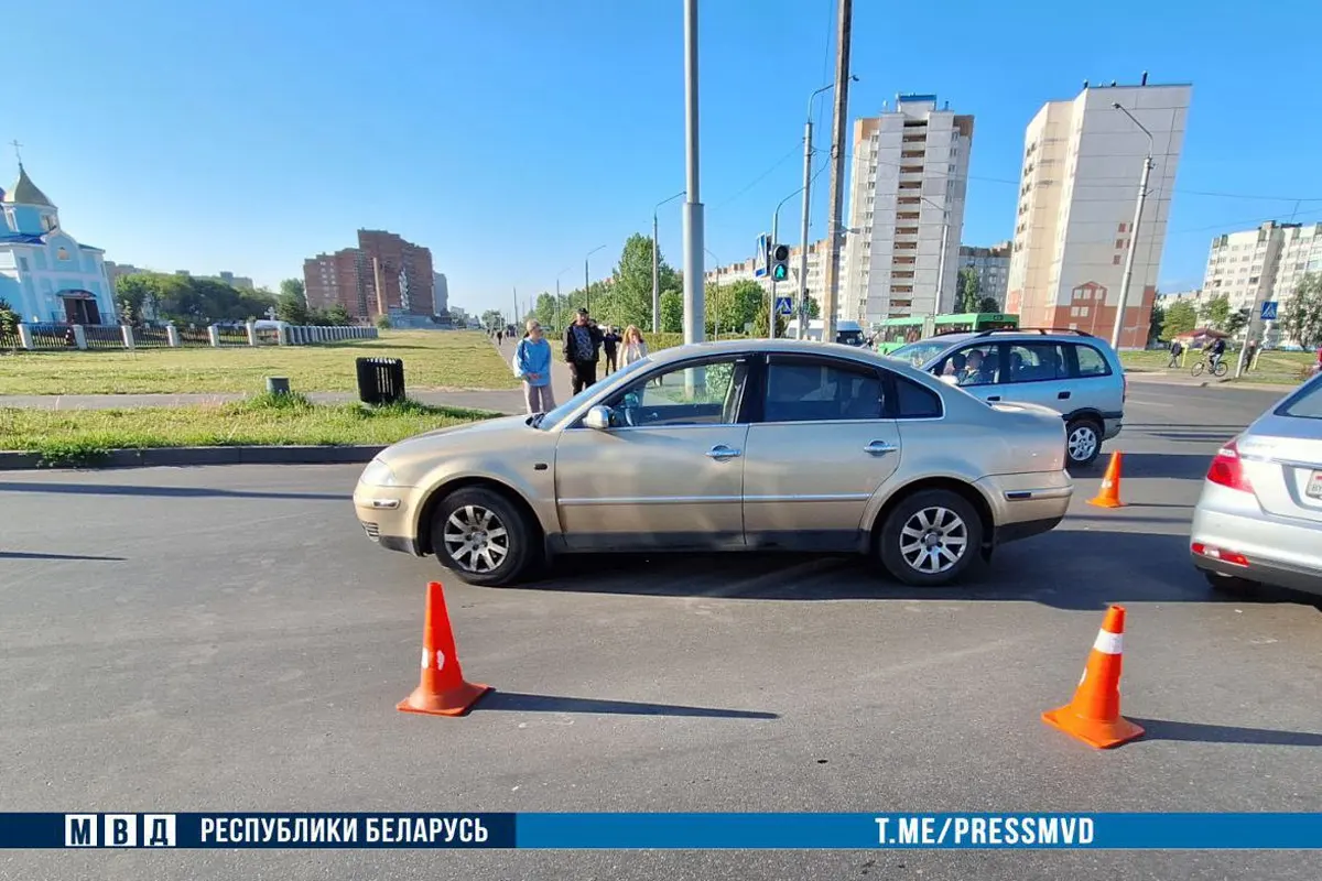 Шли с мамой. Двое детей в Бобруйске попали под колеса авто