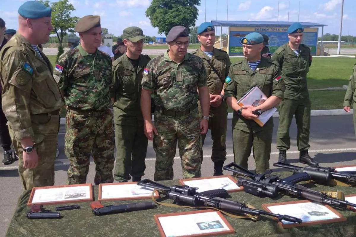 Сербские военные посещают 38-ю бригаду в Бресте. Что проверяют?