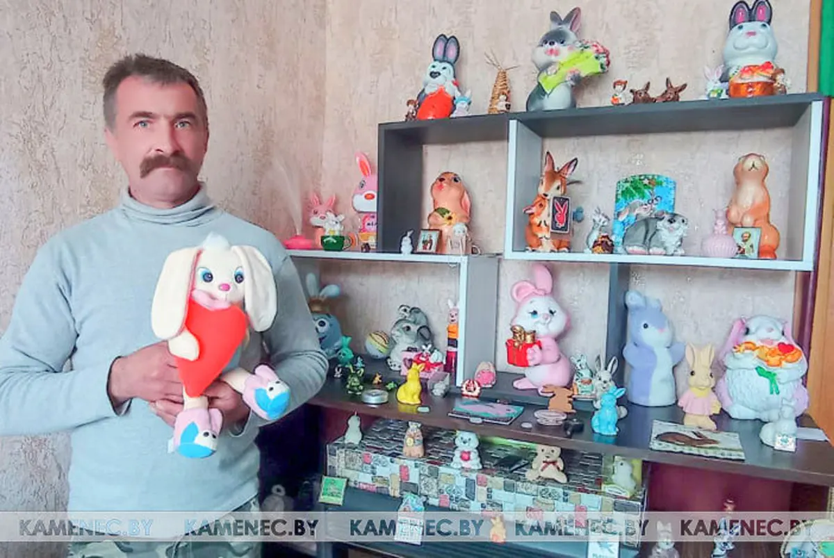 У белоруса дома «живут» 150 кроликов. История началась с неожиданного жизненного поворота