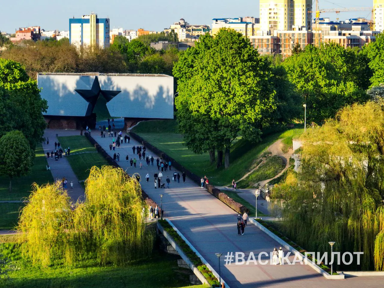 Брестская крепость с высоты накануне 9 мая 2025