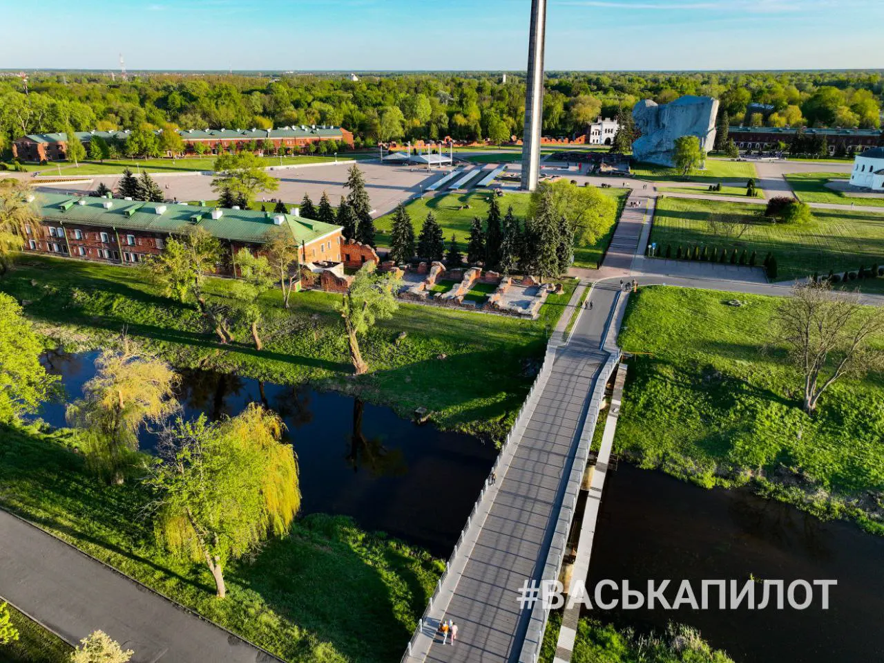 Брестская крепость с высоты накануне 9 мая 2025