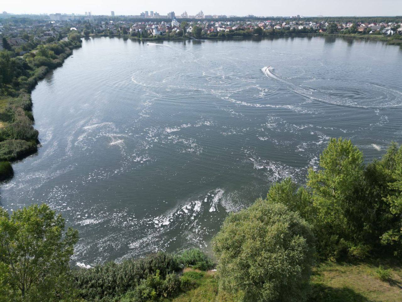 В Бресте особое внимание приковано к одному озеру. Что случилось?