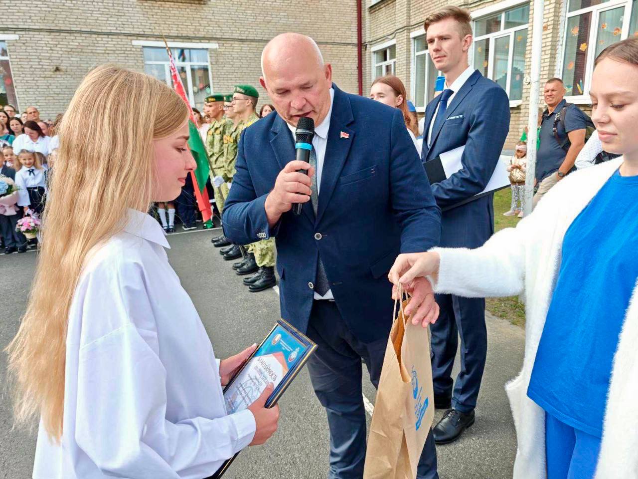 Юная героиня из Иваново: 11 летняя Полина спасла сестру из воды