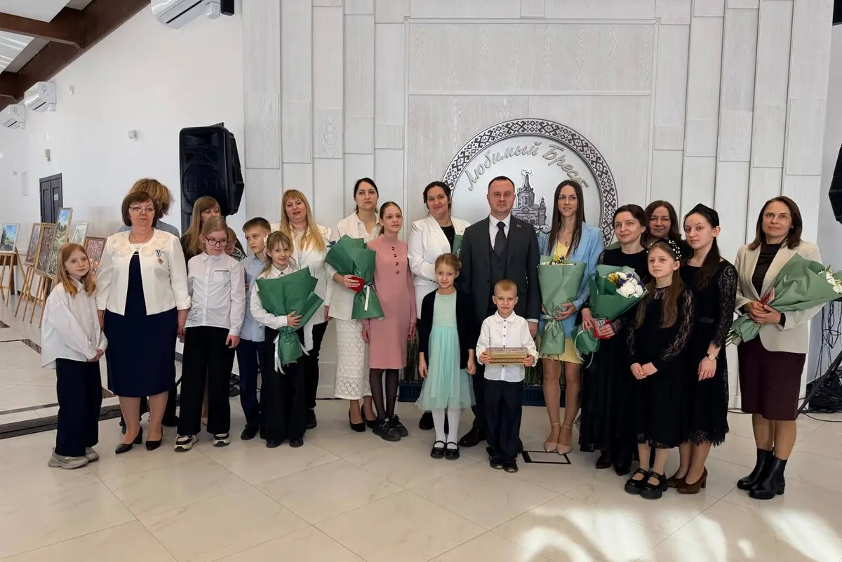 В Бресте больше пяти тысяч многодетных семей. И почти 600 женщин награждены Орденом Матери