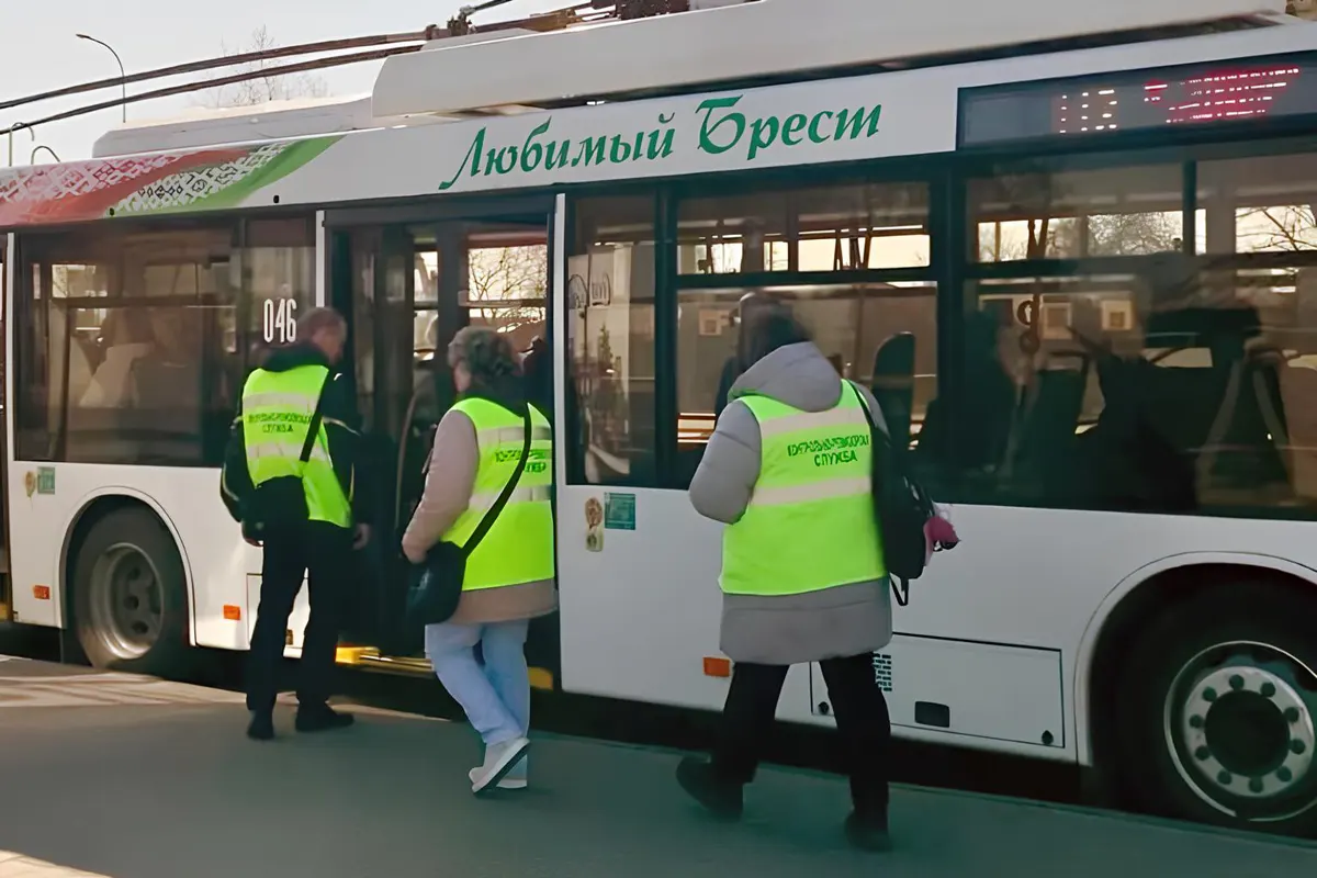 Лавина негатива. Один день с контролёрами в Бресте