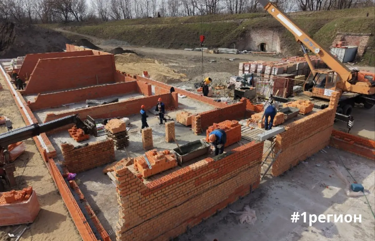 В Брестской крепости заметили масштабную стройку   узнали подробности