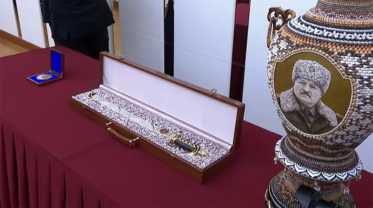 Какими подарками обменялись Лукашенко и Ким Чен Ын