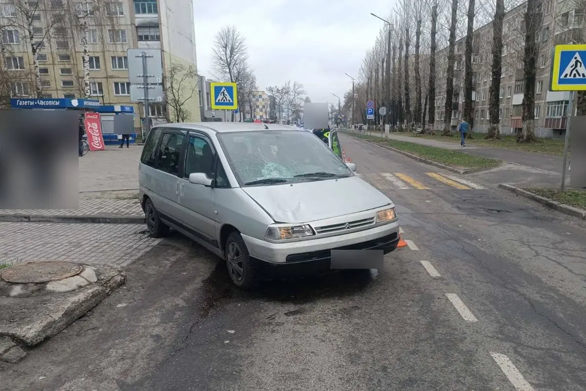 В Пинске на переходе сбили женщину   она в больнице