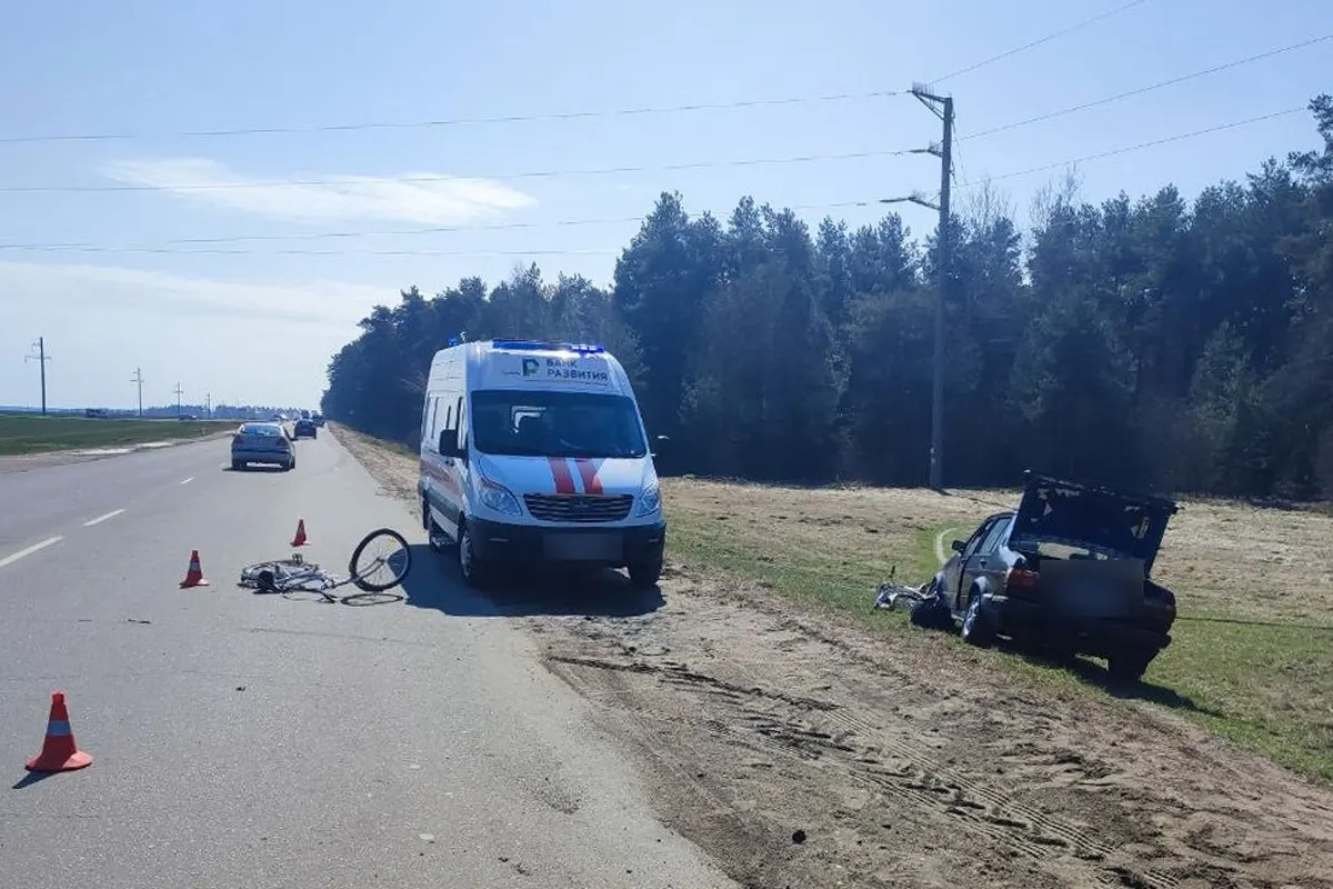 Сначала сбил одну велосипедистку, затем вторую   смертельное ДТП на Гродненщине