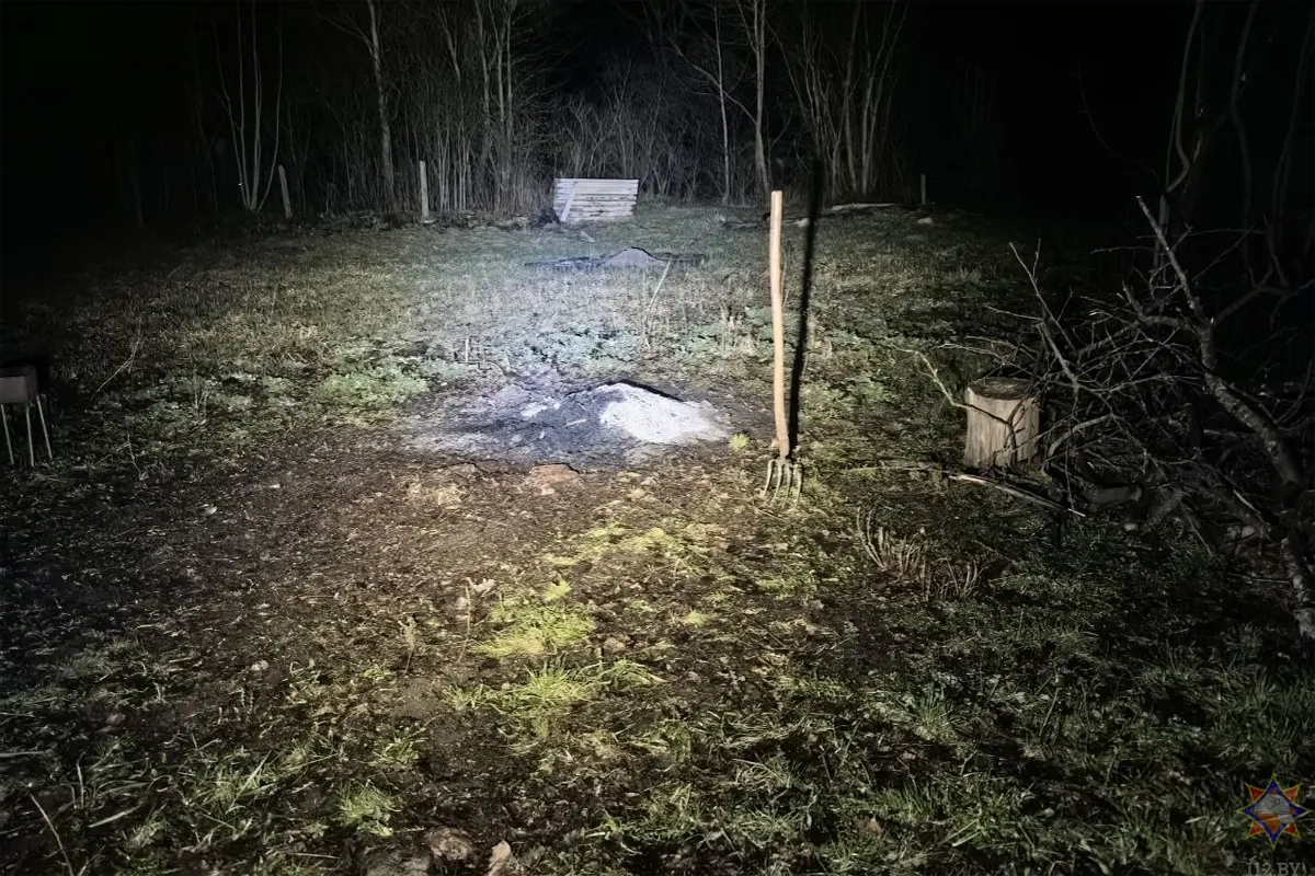 Пенсионерка хотела пролить пепелище водой   оступилась и упала. С ожогами в больнице