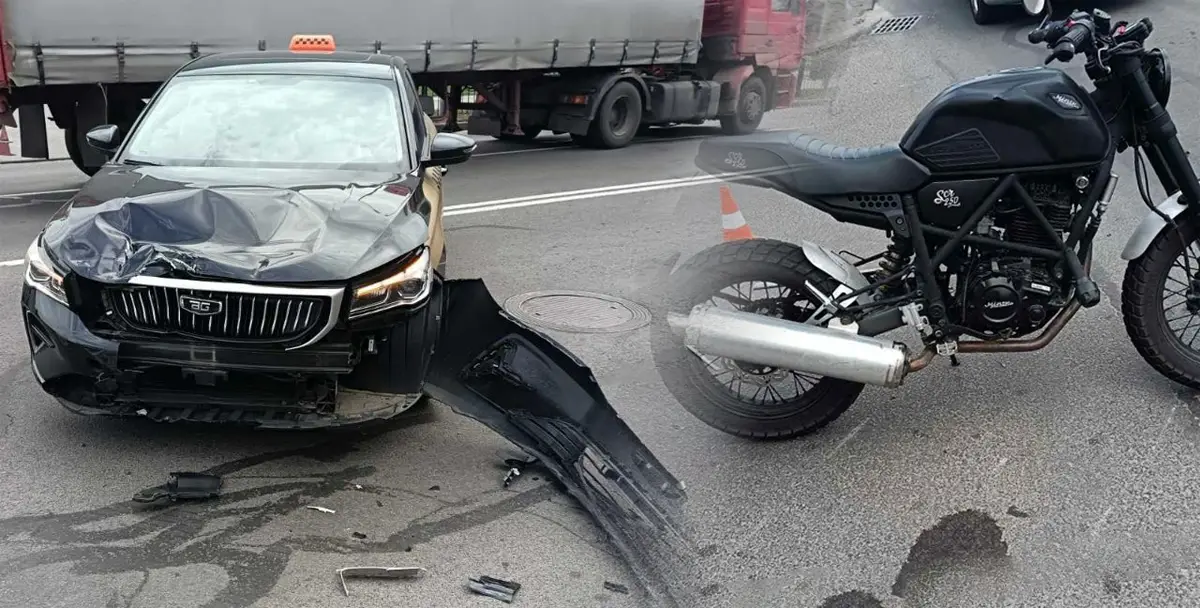 Водитель такси в Пинске сбил мотоциклиста