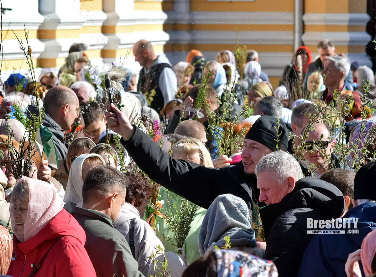 Вербное воскресенье празднуют православные   фото, видео из Бреста