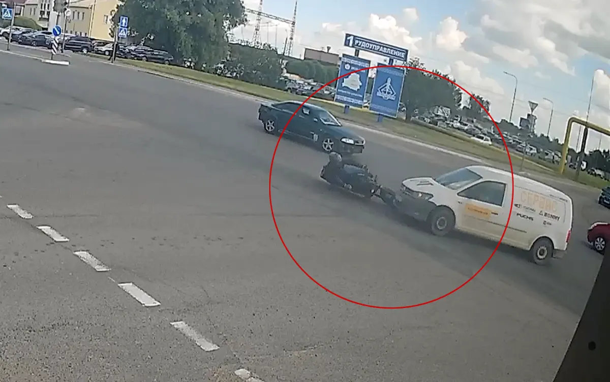 В Солигорске погиб мотоциклист. Видео жёсткого ДТП