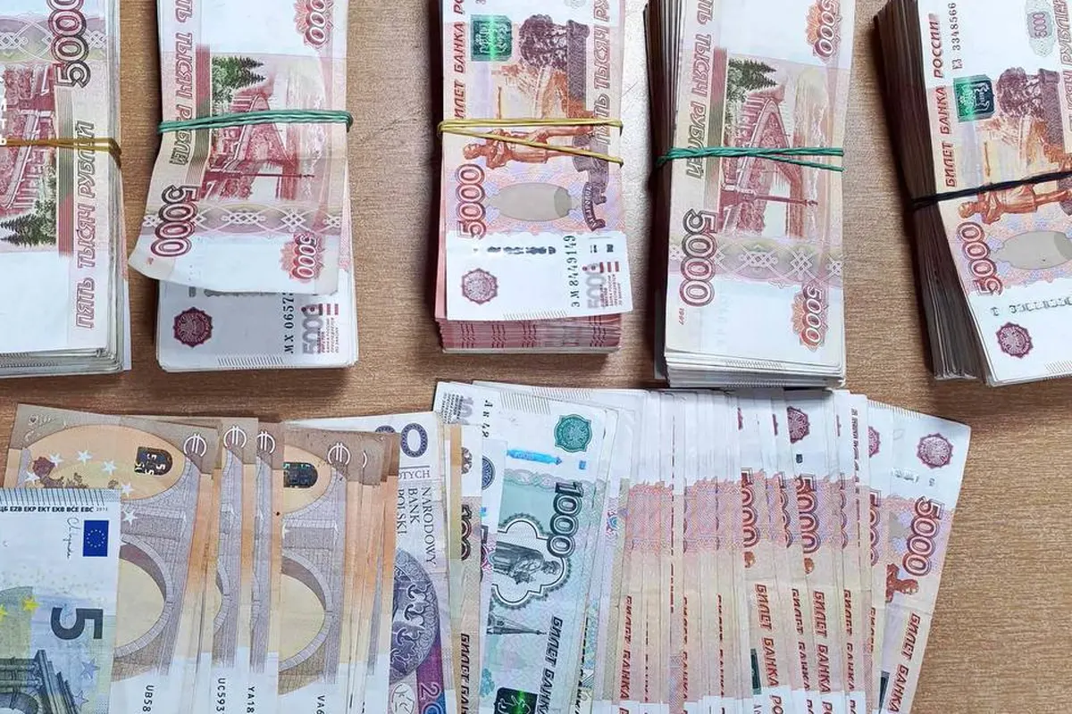 Из Франции через ПП Брест с  $72 тысячами. Решила не декларировать   что в итоге