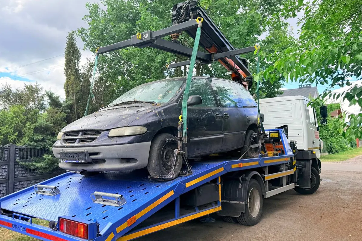 Неправильно припаркованный автомобиль продадут. Но денег владелец не получит Неправильно припаркованный автомобиль продадут. Но денег владелец не получит