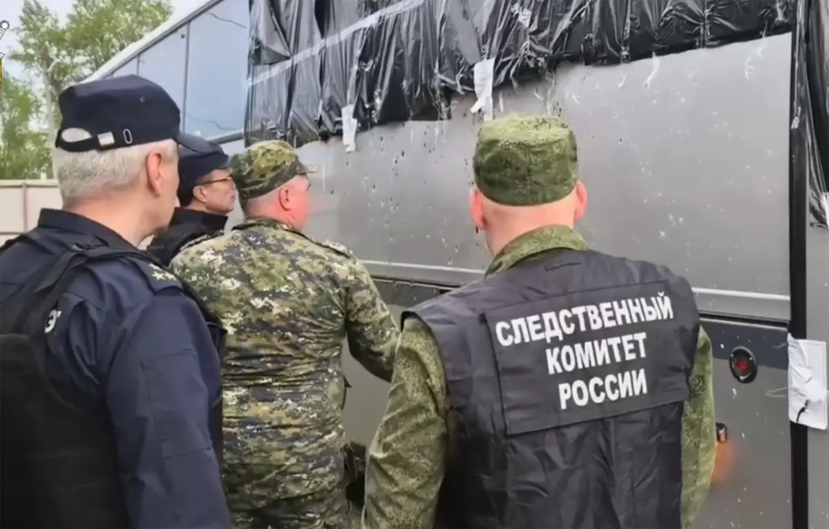 Следователи из Беларуси посетили место атаки автобуса в Брянской области