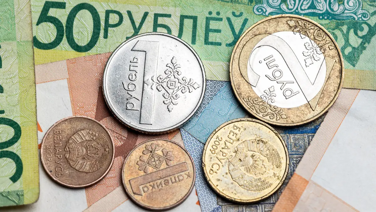 Монету номиналом в 1 белорусский рубль продают на eBay за $50   что в ней особенного