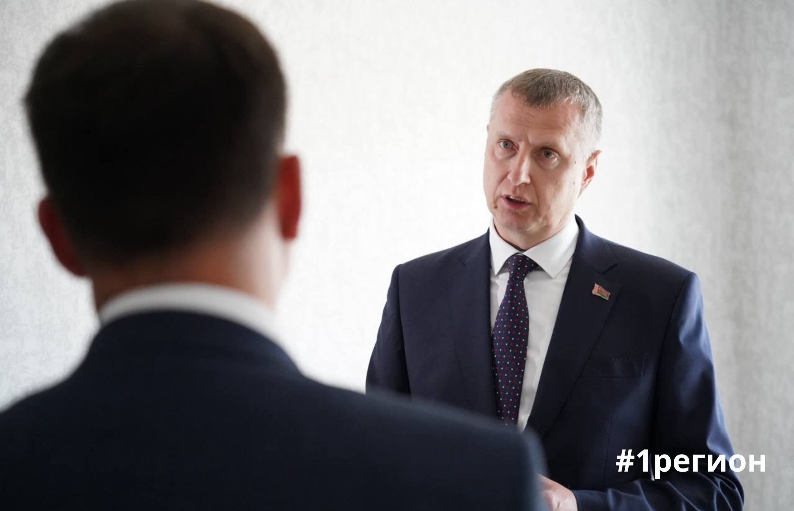 Дмитрий Крутой ознакомился с ходом строительства жилых кварталов в Жабинке